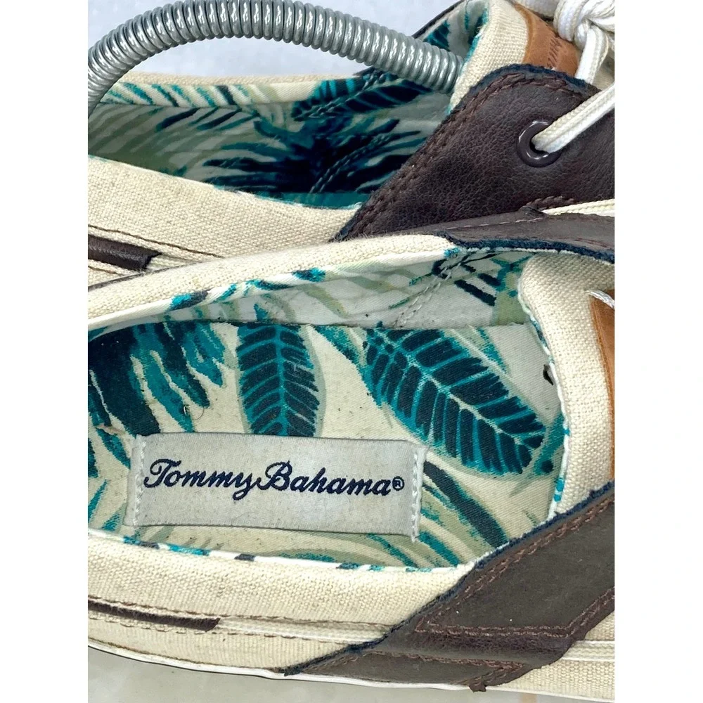 Tommy Bahama Boat Shoes Mens 10.5 Khaki Canvas Leather Dock Pool Beach Loafers